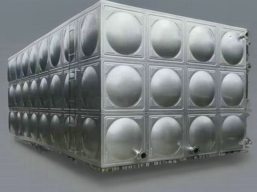 焦作建筑工地的消防水箱应如何选择安装位置？